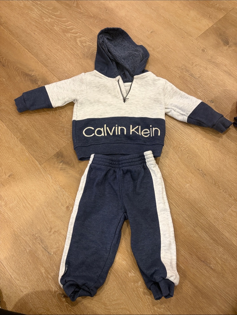 Calvin Klein Navy & Heather Gray Toddlers' Hoodie Jogger Set